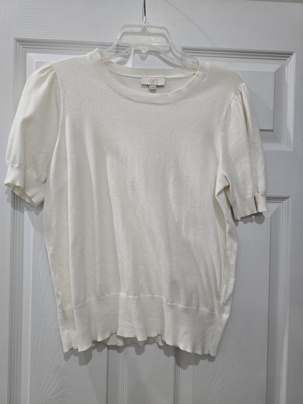 LOFT Cream Short Sleeve Puff-Sleeve Knit Top Size M